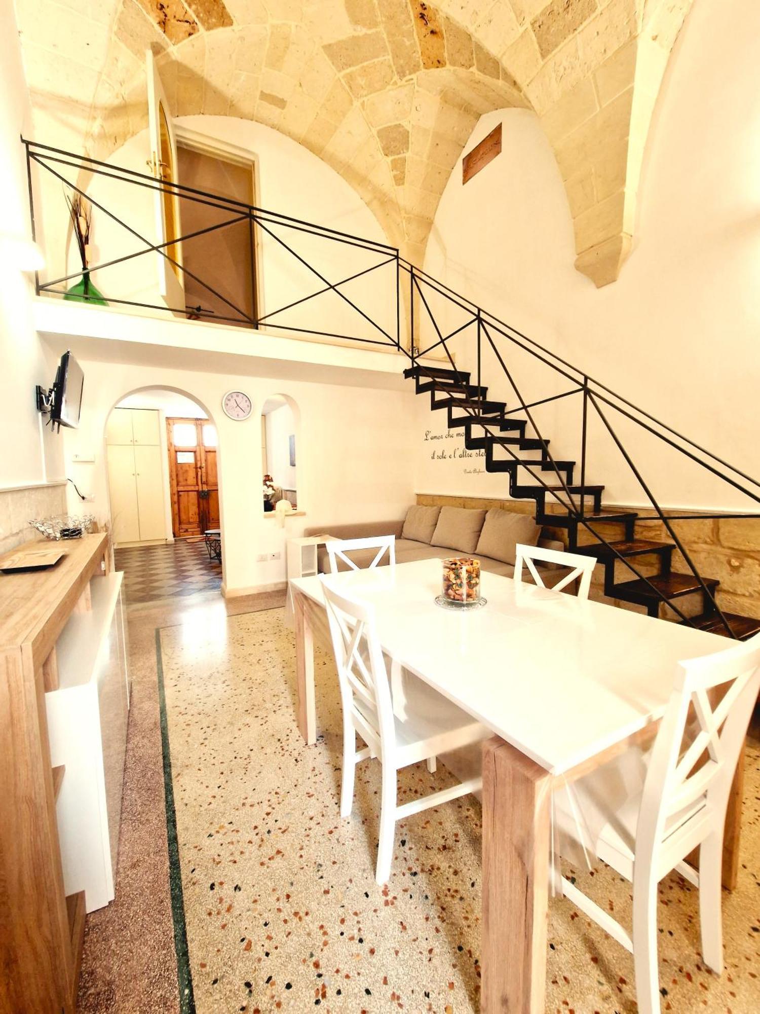 فيلا Casa Dante Deliziosa Casa A Due Passi Dal Centro ليتشي المظهر الخارجي الصورة